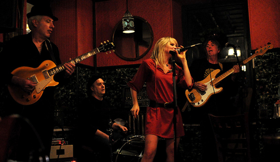 Brooke Shive and the 45s Live