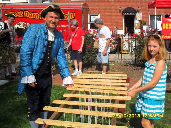 Chldren's Crafts and Games in the Boone Garden