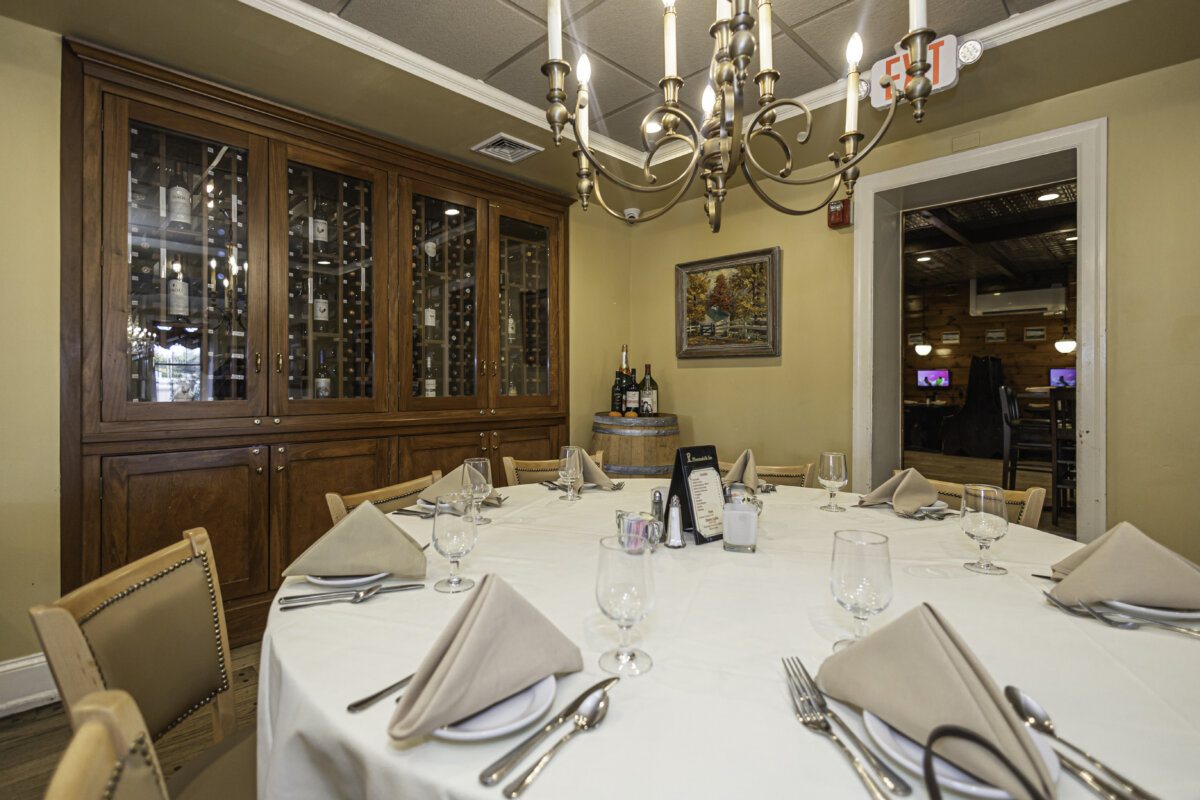 2023 Holiday Gift Guide Bucks Happening