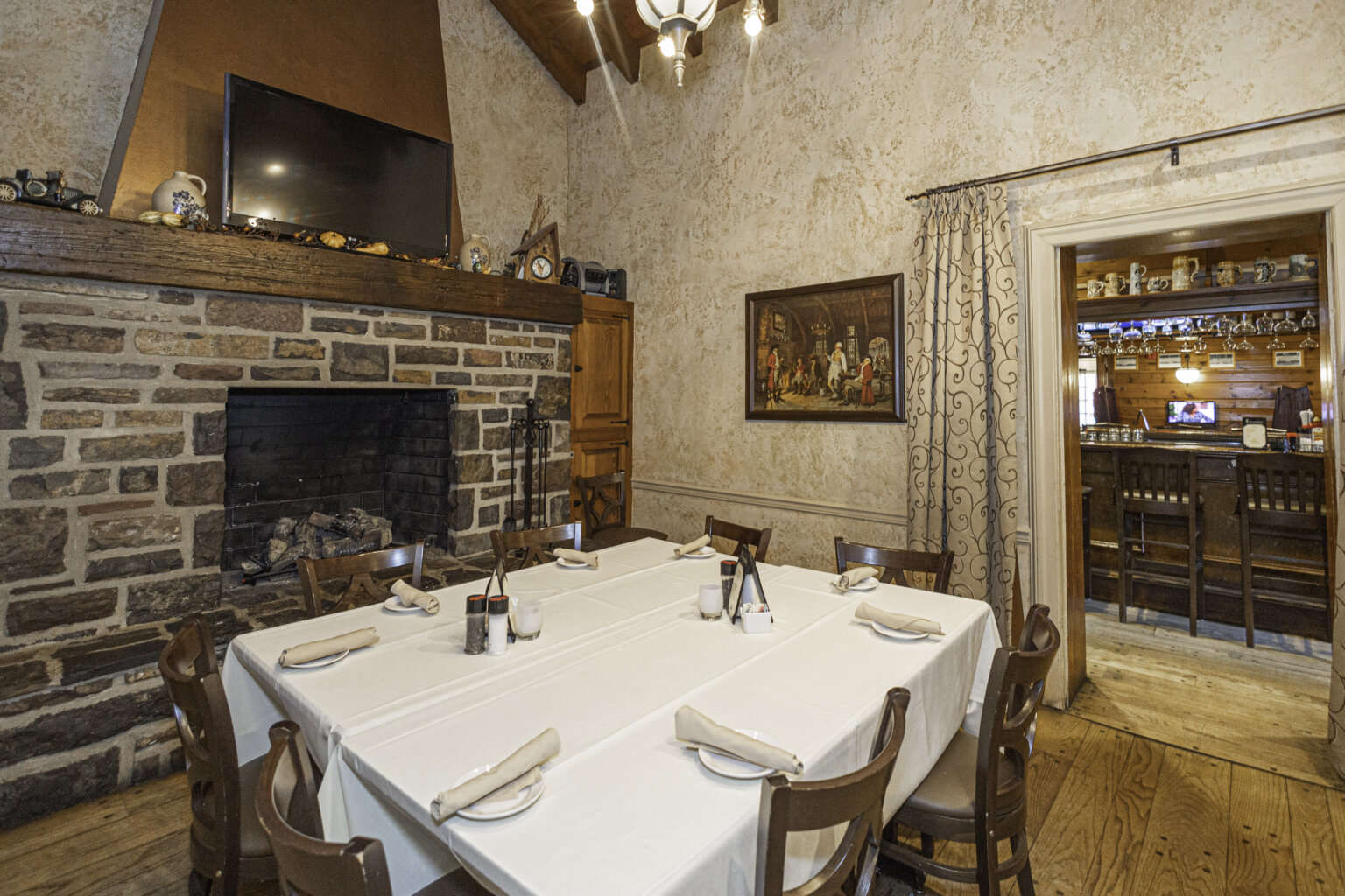 2023 Holiday Gift Guide Bucks Happening