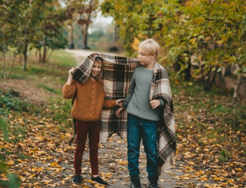 Book Your Fall Family Photos | Tips + #LoveLocal Photographers